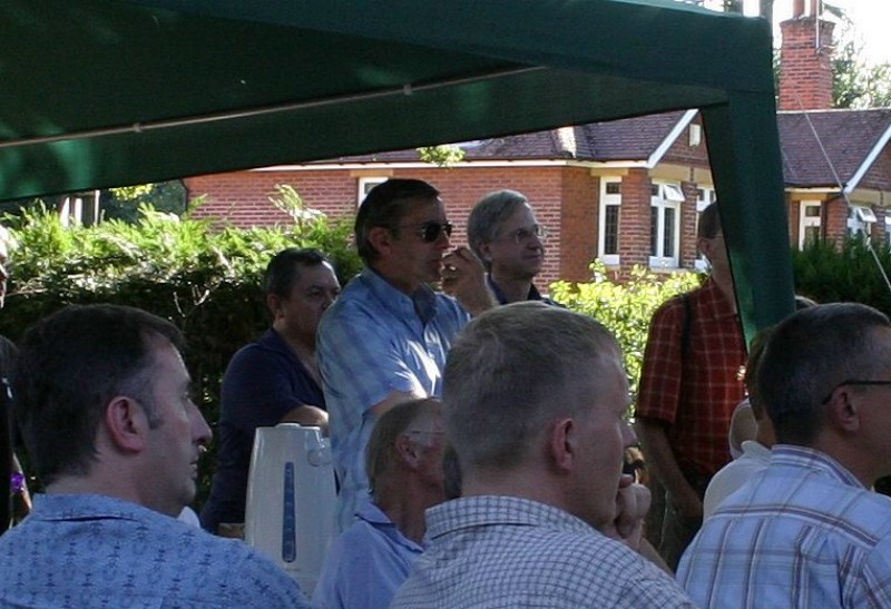../Images/The man from the Mafia - Ken-G4IGO in the sun glasses.jpg
